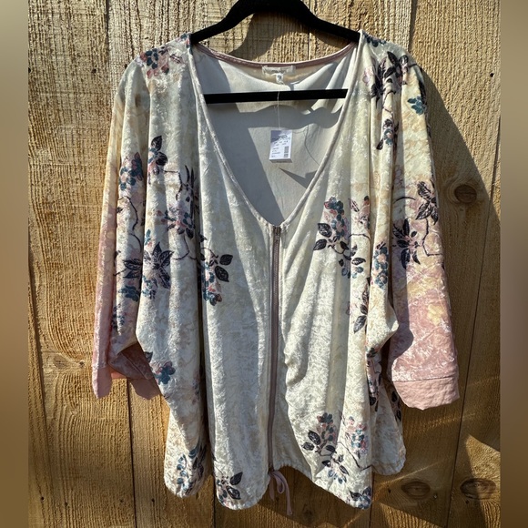 Maurices floral zip up kimono jacket - Picture 2 of 8